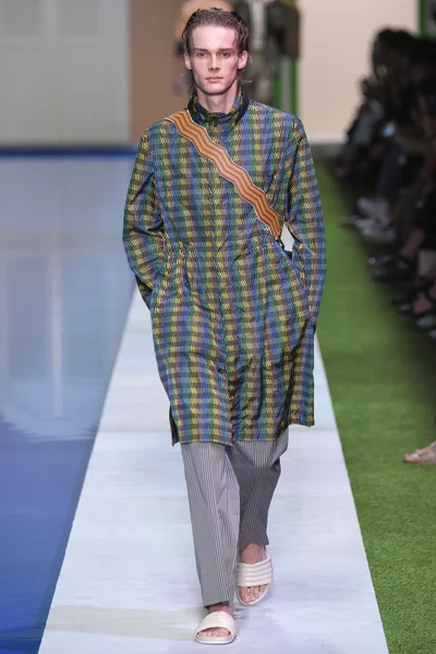 Look 6